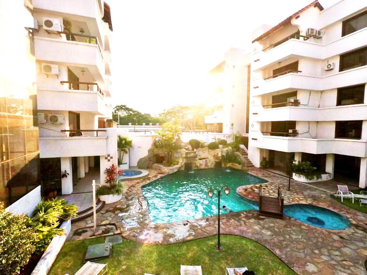 Suites Casa Blanca Santa Cruz de La Sierra Zewnętrze zdjęcie